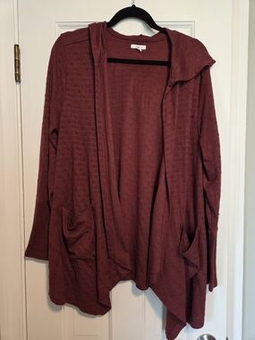 Maurice's Maroon Open-Front Hooded Draped Cardigan Sweater Shark Bite Hem Size 0
